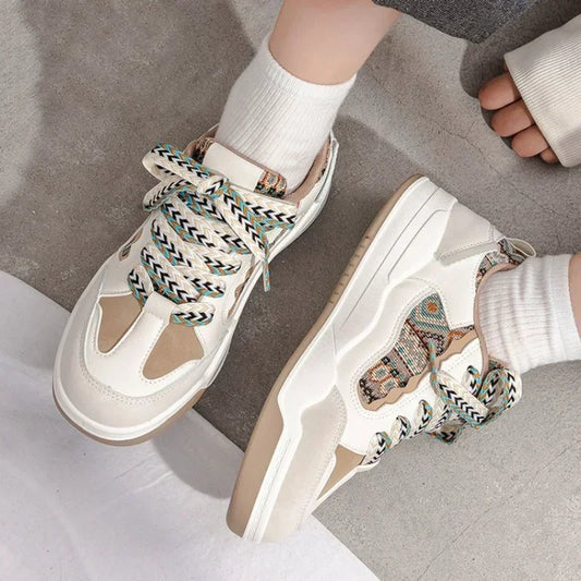 Women's Sneakers Spring Autumn Comfortable Height Increasing Lace Up Anti Slip Korean White Shoes Outdoor Skateboard Shoes